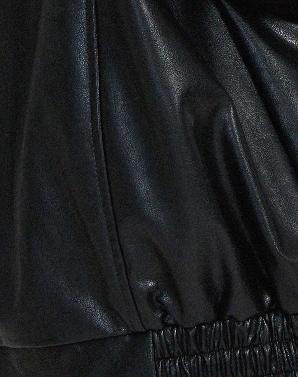 Oversized Women’s Faux Leather Jacket with Collar and Front Zip
