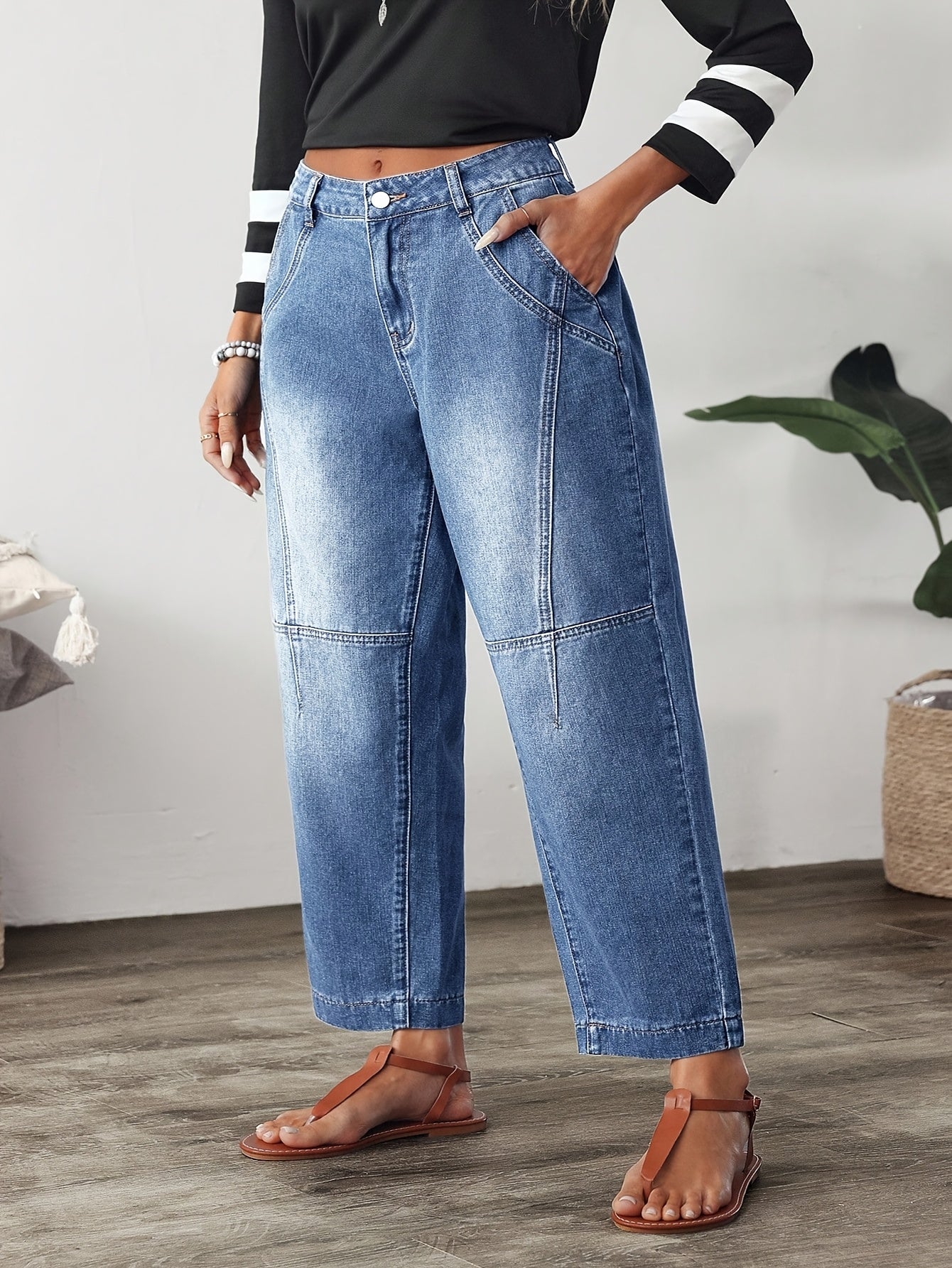 Women’s High-Waist Baggy Jeans in Faded Blue