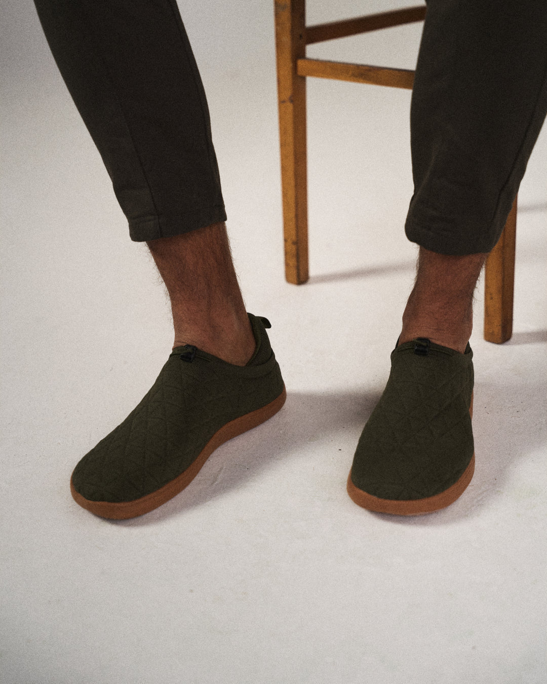 Sneakers Slip-On in Quilted Fabric with Breathable Mesh Lining