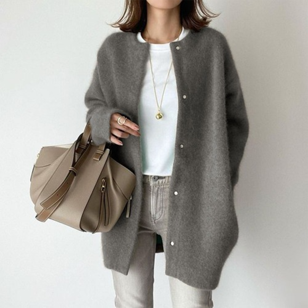 Elegant Women's Cardigan, Relaxed Fit