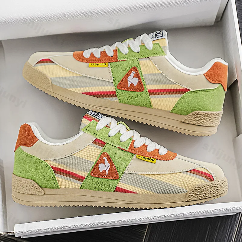 Sneakers in Retro Suede and Mesh with Sculpted Non-Slip Sole