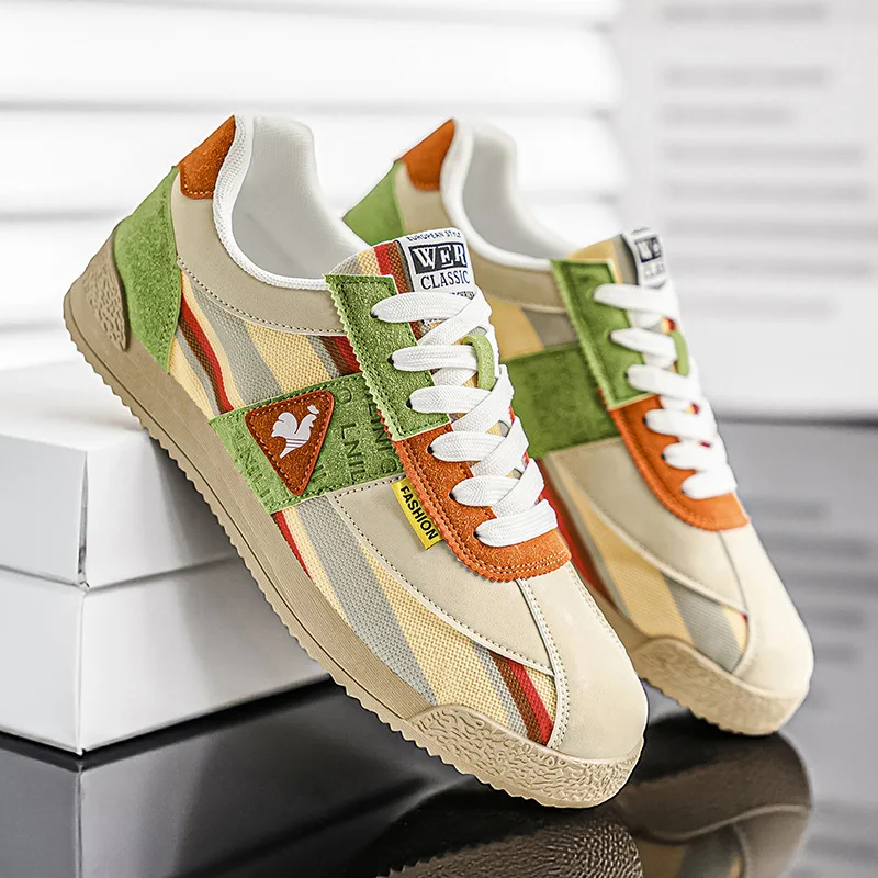 Sneakers in Retro Suede and Mesh with Sculpted Non-Slip Sole