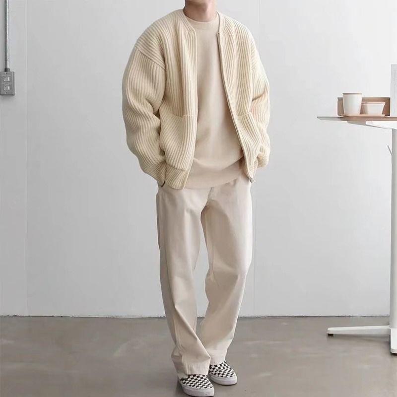 Men’s Crew Neck Knit Cardigan with Ribbed Hem