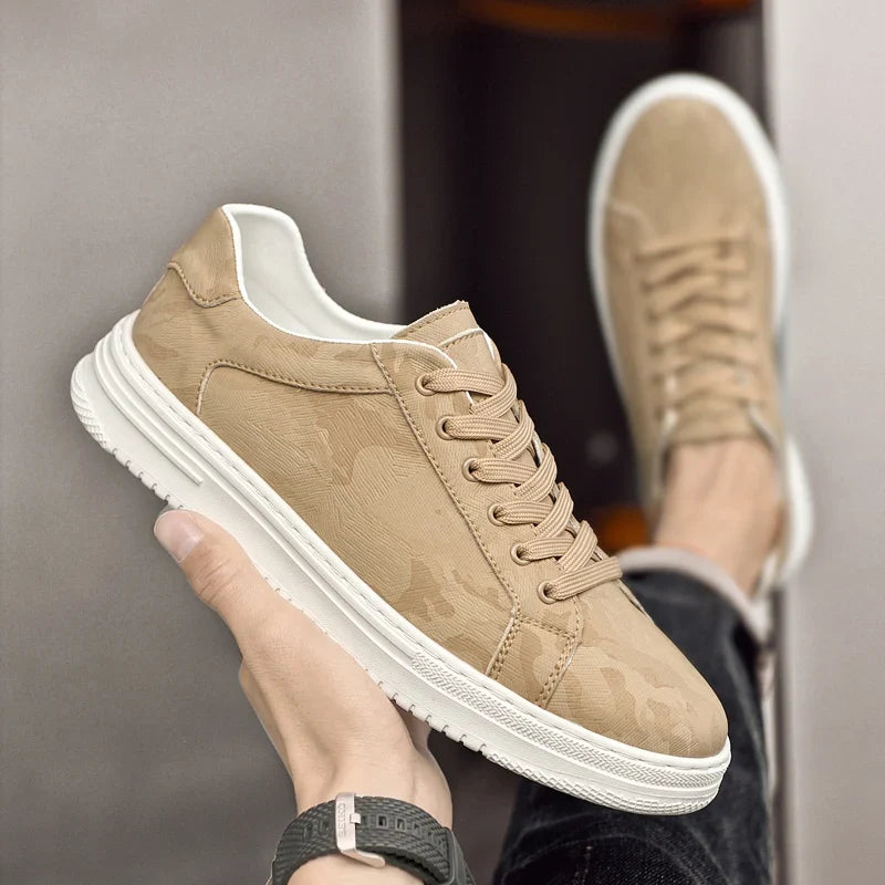 Sneakers in Versatile Design Canyon Colour Genuine Leather