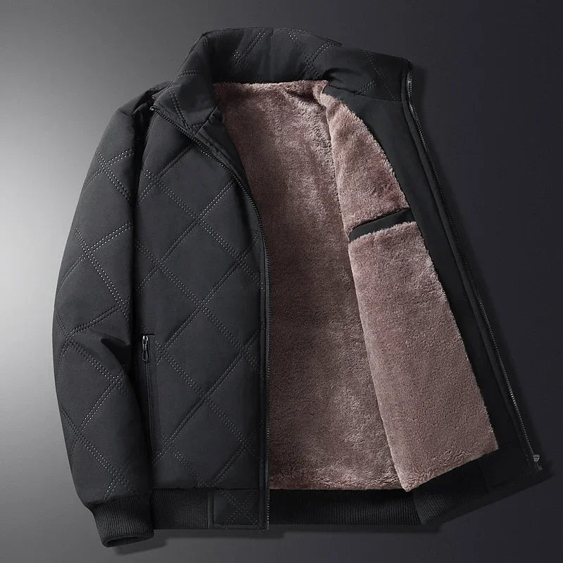 Men’s Winter Jacket with Soft Lining and Zipped Pockets