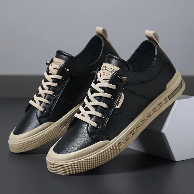 Sneakers in Two-Tone Smooth Leather with Flat Rubber Sole and Visible Stitching