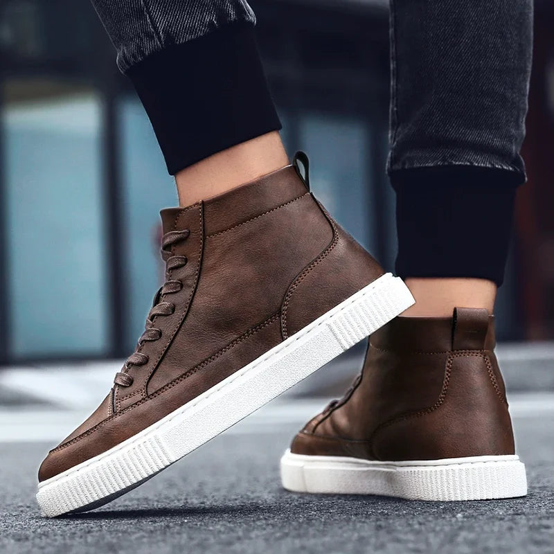 Sneakers in Elegant Genuine Leather with Durable Rubber Sole