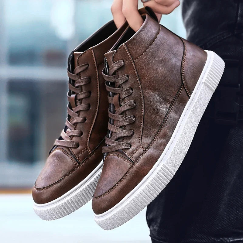 Sneakers in Elegant Genuine Leather with Durable Rubber Sole