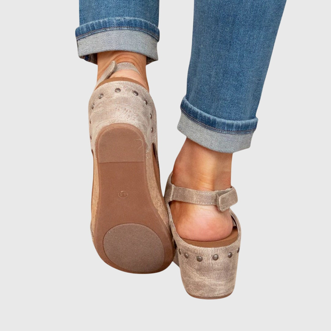 Orthopedic Flat Sandals for Everyday Wear