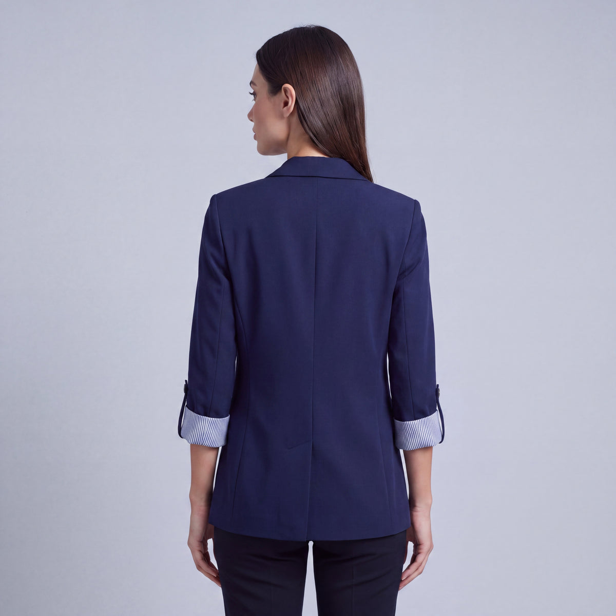 Elegant Women's Blazer with a Tailored Fit