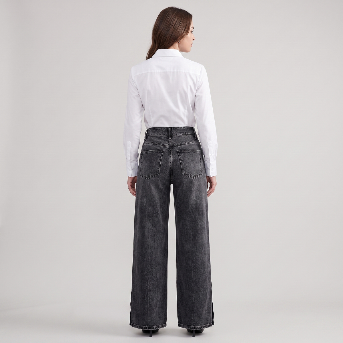 High-Waisted Black Jeans with Wide-Leg Split Hem