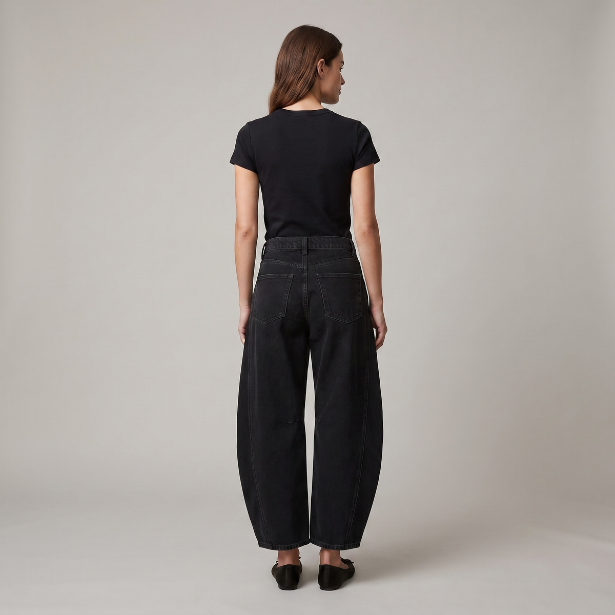 Women’s High-Waisted Black Straight-Leg Jeans