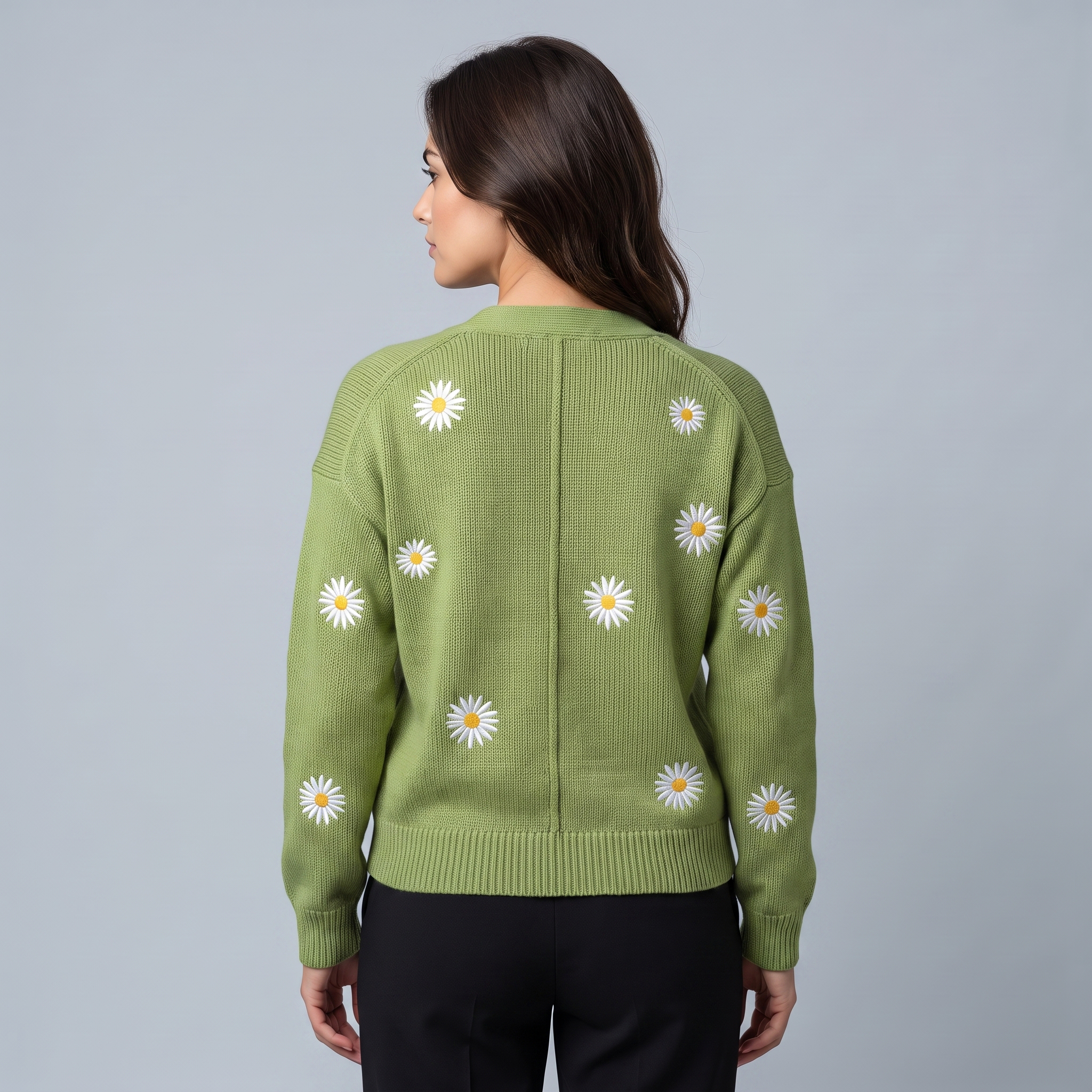 Women's Embroidered Cardigan with Buttons and Floral Embroidery