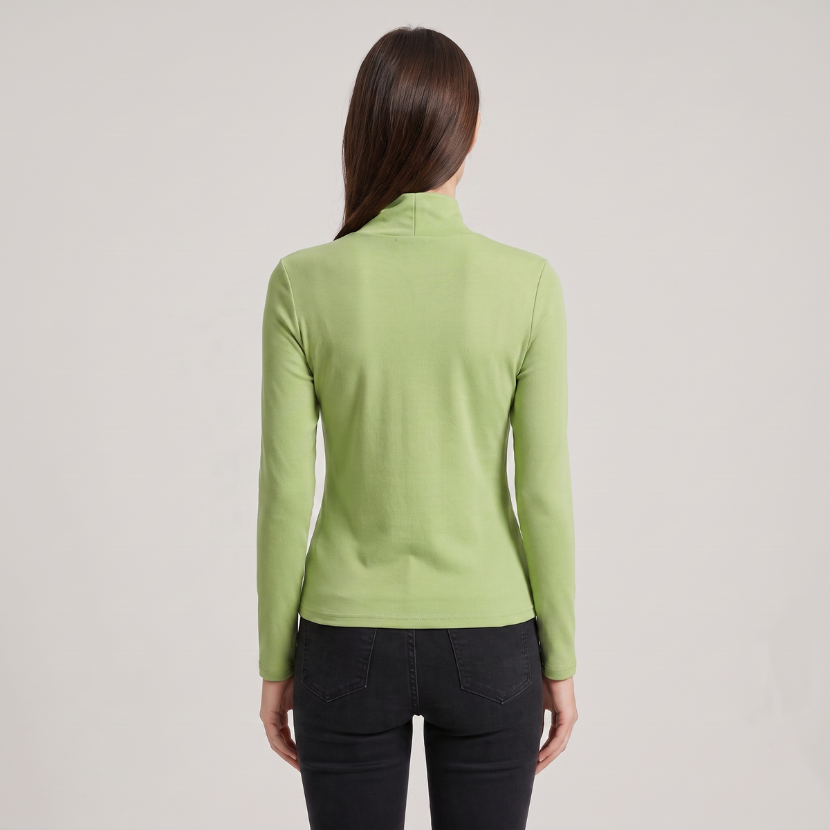 Women’s Turtleneck Sweater – Slim-Fit, Elegant