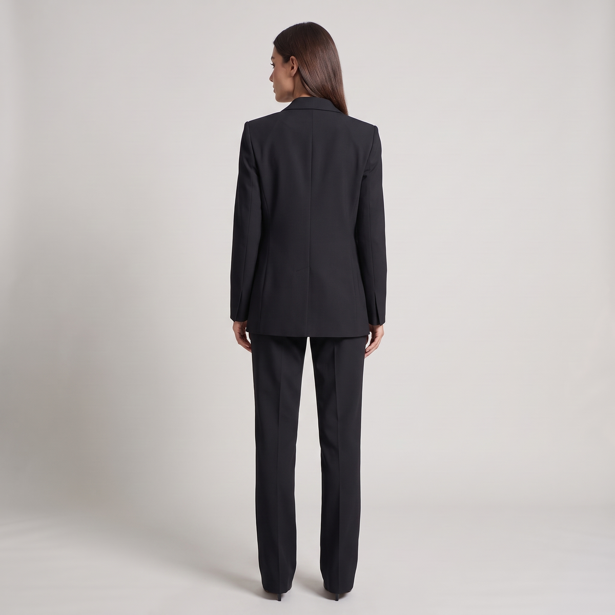 Women’s Suit Set with Tailored Blazer and Straight-Leg Trousers