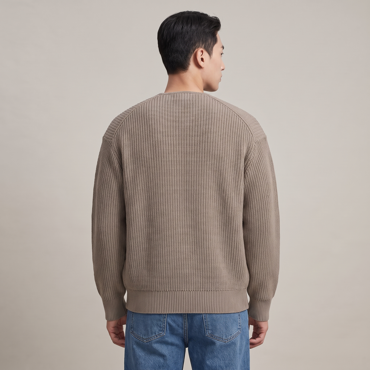 Men’s Crew Neck Knit Cardigan with Ribbed Hem