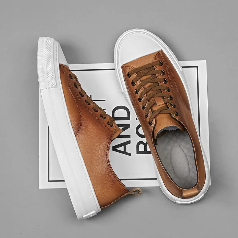 Sneakers Low-Top Slip-On in Genuine Leather with Padded Insole and Arch Support