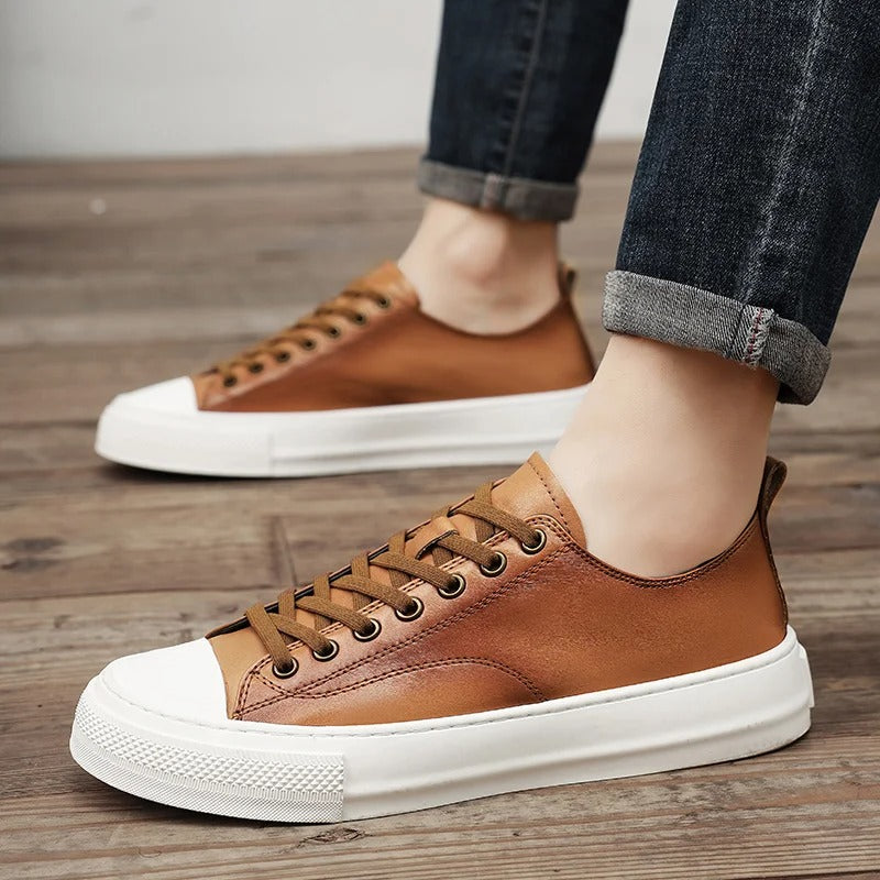 Sneakers Low-Top Slip-On in Genuine Leather with Padded Insole and Arch Support