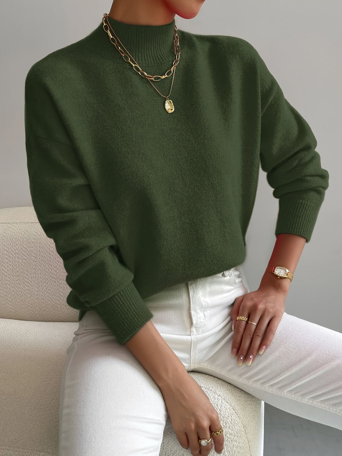 Women’s Turtleneck Sweater – Slim-Fit, Elegant