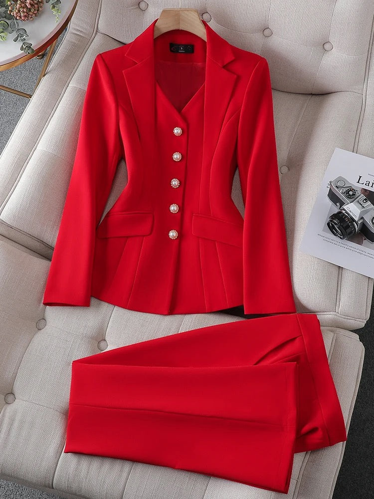 Women’s Suit with Lined Blazer and Regular-Fit Trousers