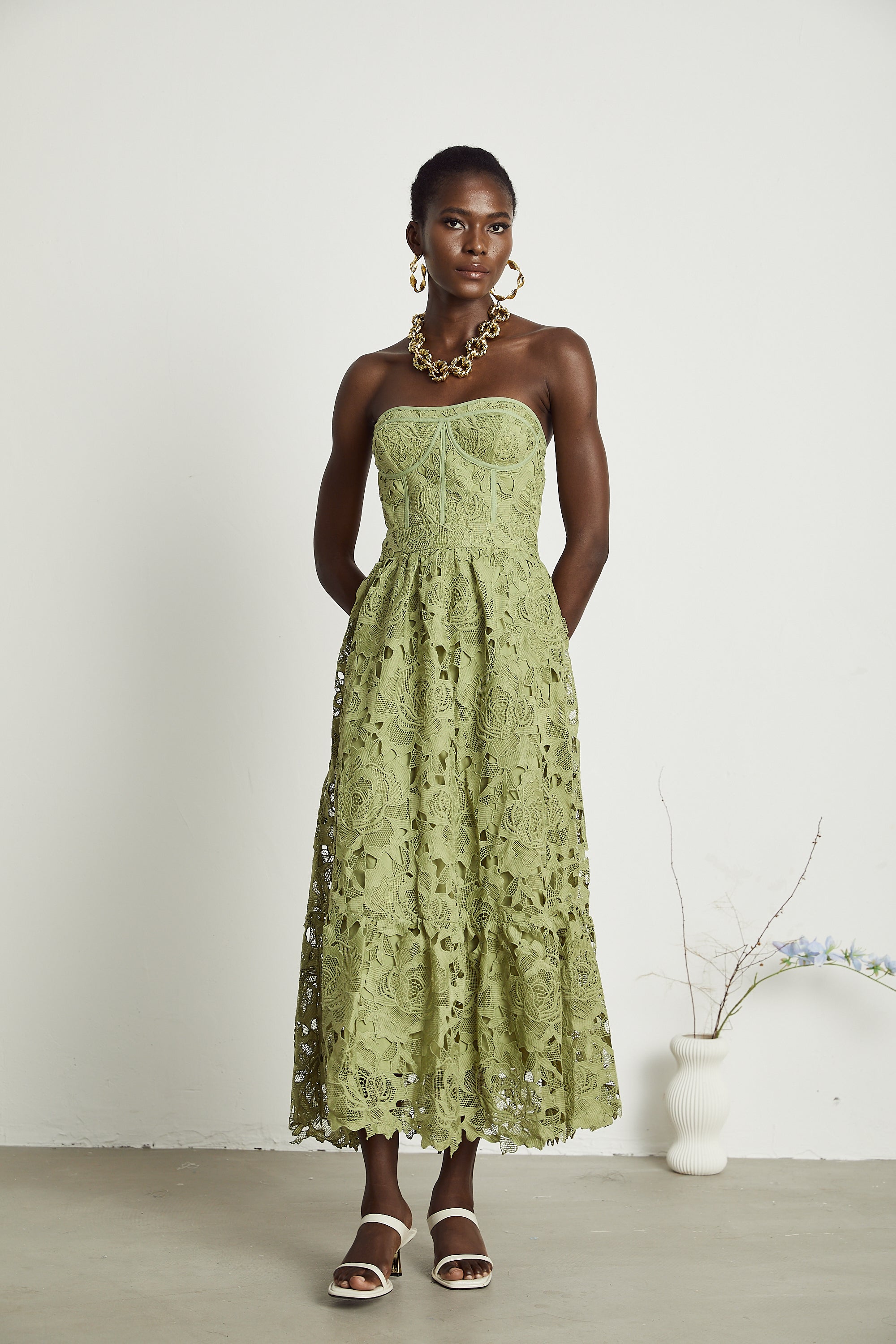 Elegant Green Embroidered Formal Midi Dress