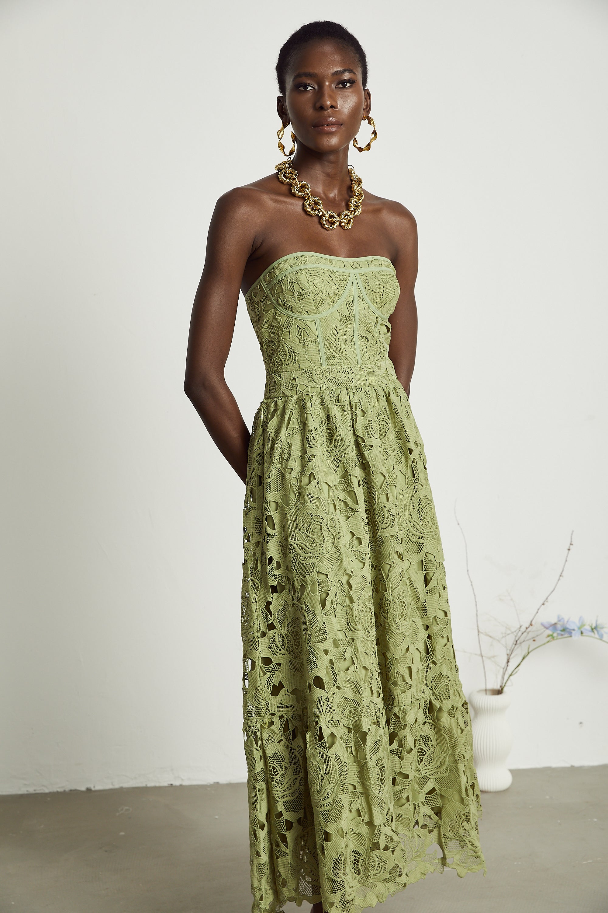 Elegant Green Embroidered Formal Midi Dress