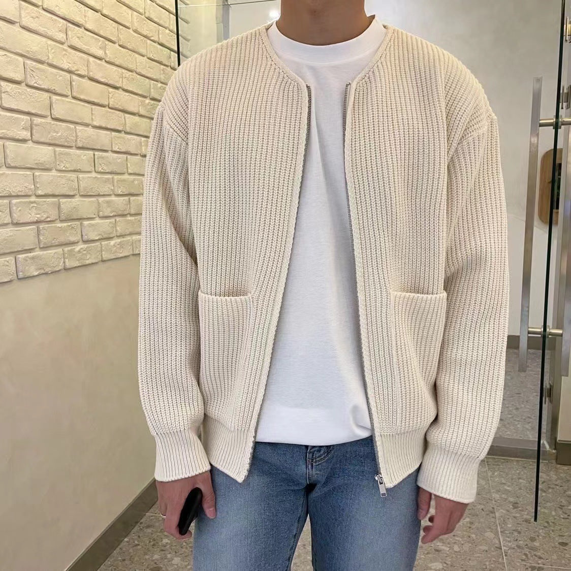 Men’s Crew Neck Knit Cardigan with Ribbed Hem