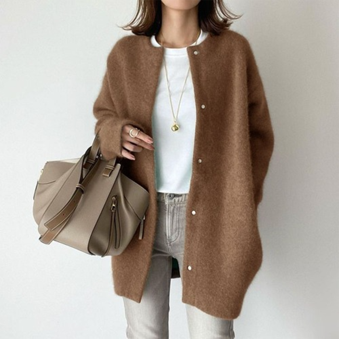 Elegant Women's Cardigan, Relaxed Fit
