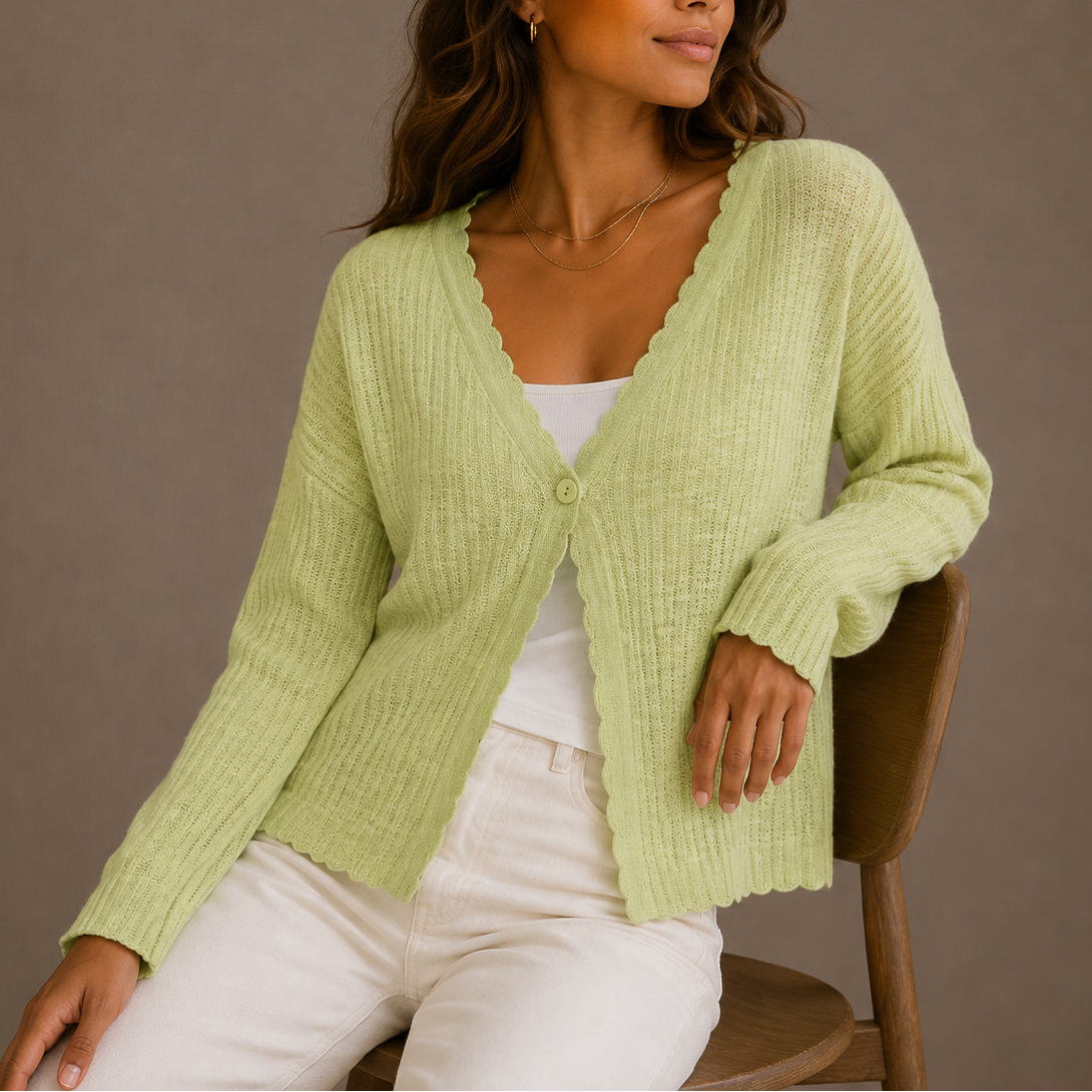Women's Knitted Cardigan with Classic Collar and Buttons