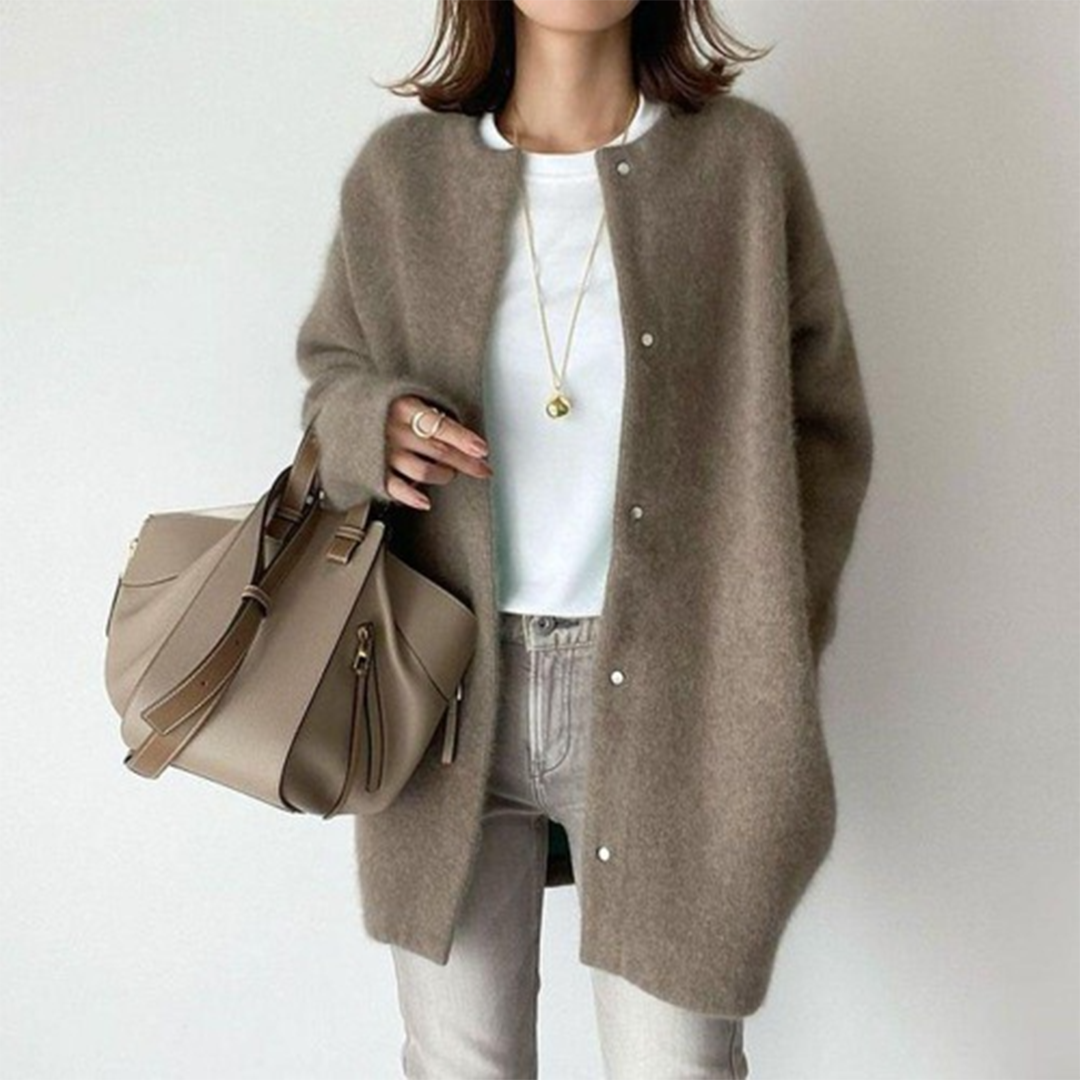 Elegant Women's Cardigan, Relaxed Fit