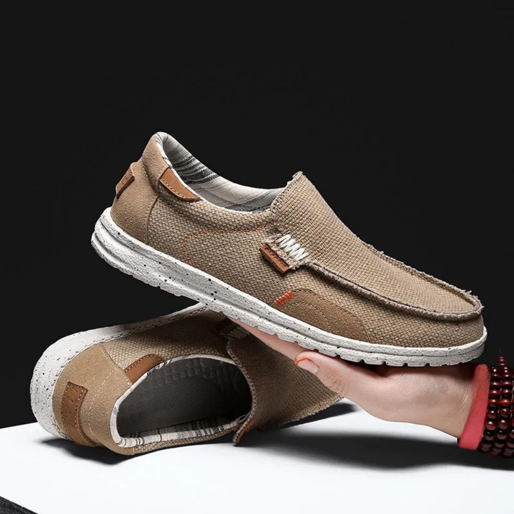 Sneakers in Lightweight Casual Canvas with Padded Lining