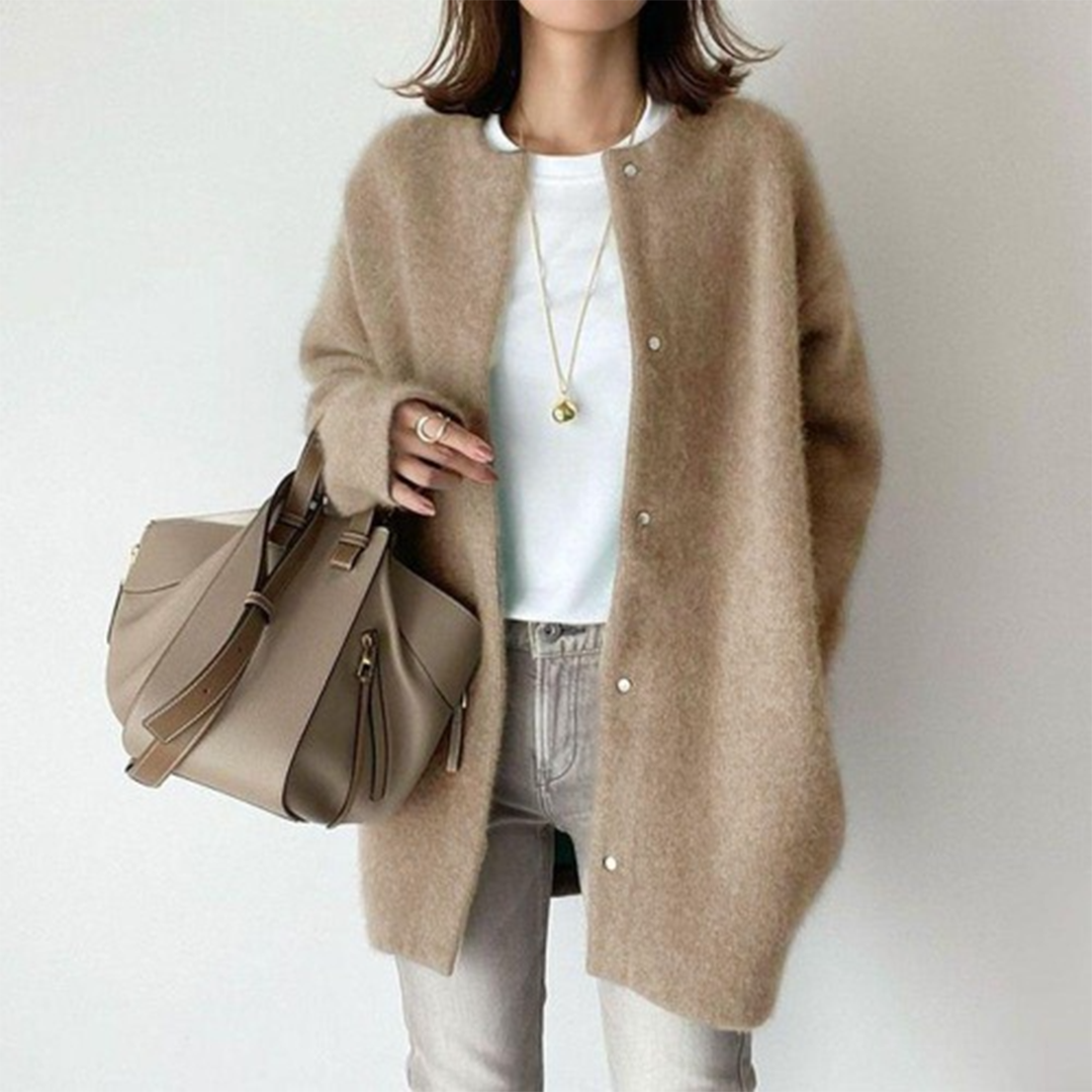 Elegant Women's Cardigan, Relaxed Fit