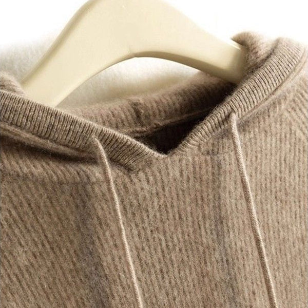 Women’s Hoodie Relaxed and Elegant Fit