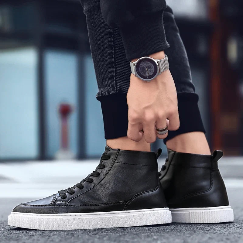 Sneakers in Elegant Genuine Leather with Durable Rubber Sole