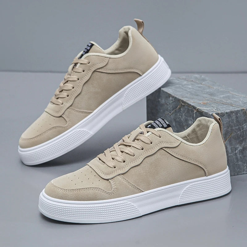 Sneakers Court in Faux Suede with Textured Rubber Sole and Cushioned Midsole