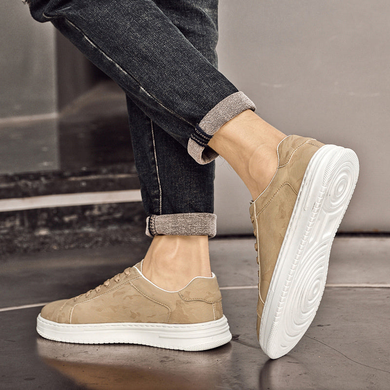 Sneakers in Versatile Design Canyon Colour Genuine Leather