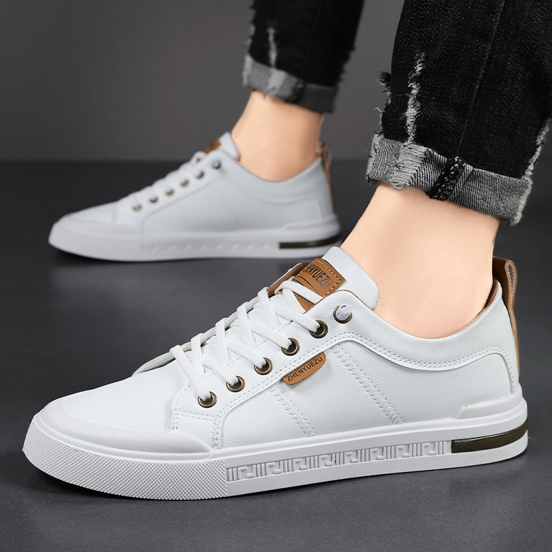 Sneakers in Two-Tone Smooth Leather with Flat Rubber Sole and Visible Stitching