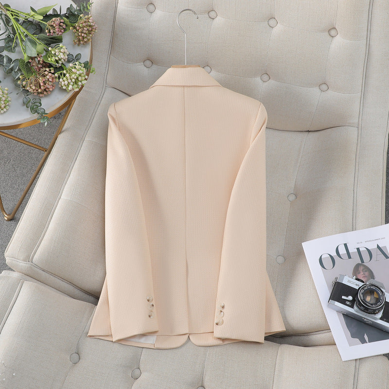 Elegant Fitted Blazer with Functional Pockets
