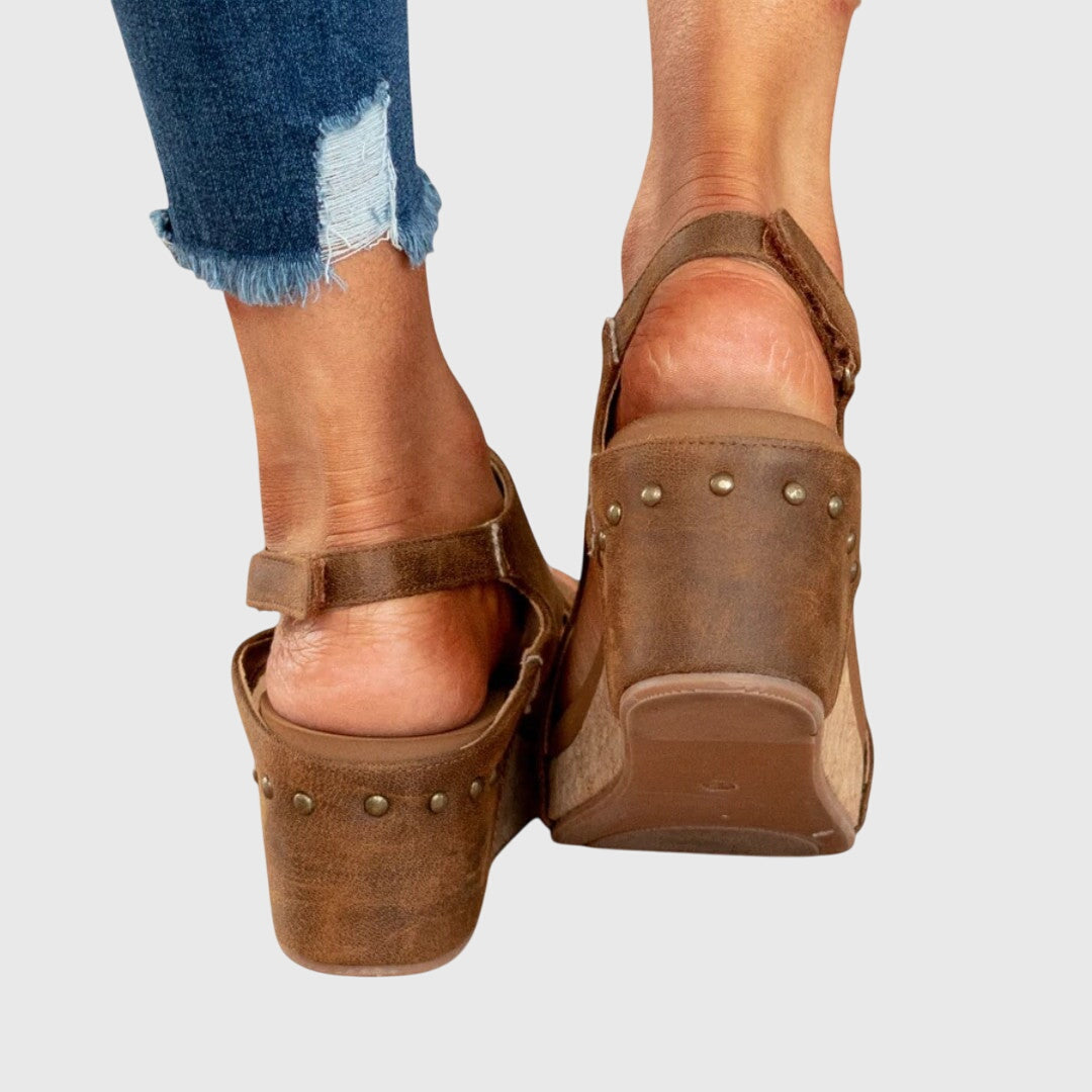 Orthopedic Flat Sandals for Everyday Wear