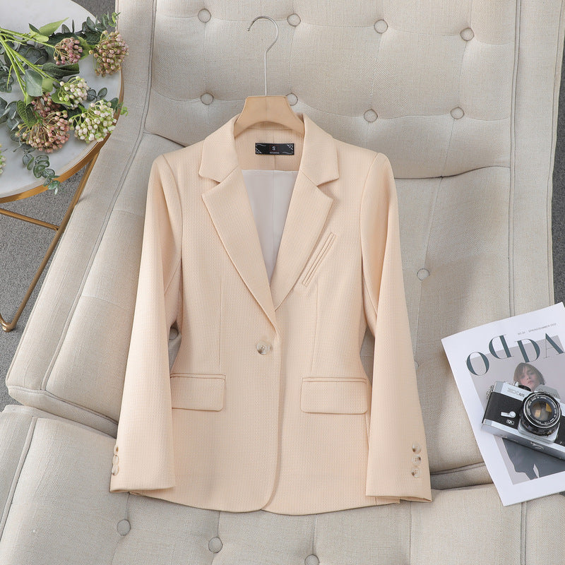 Elegant Fitted Blazer with Functional Pockets