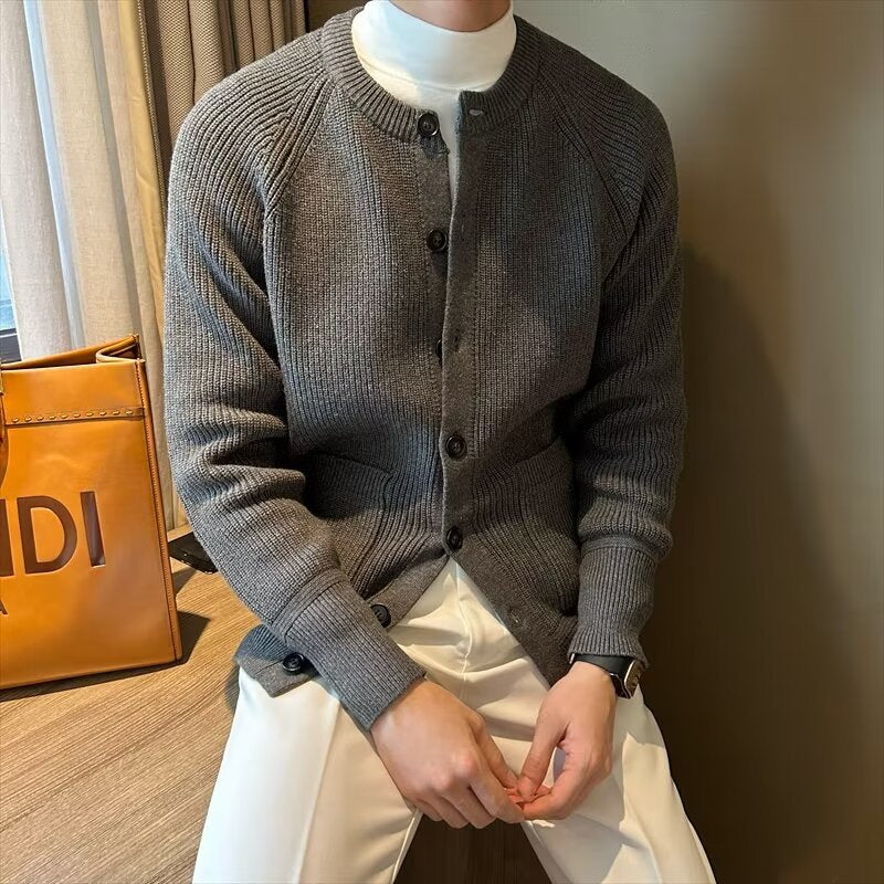 Men’s Slim Fit Crew Neck Solid Colour Cardigan
