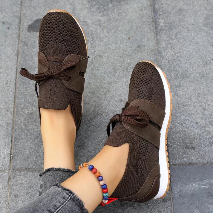 Lightweight Women’s Orthopedic Sneakers in Breathable Mesh