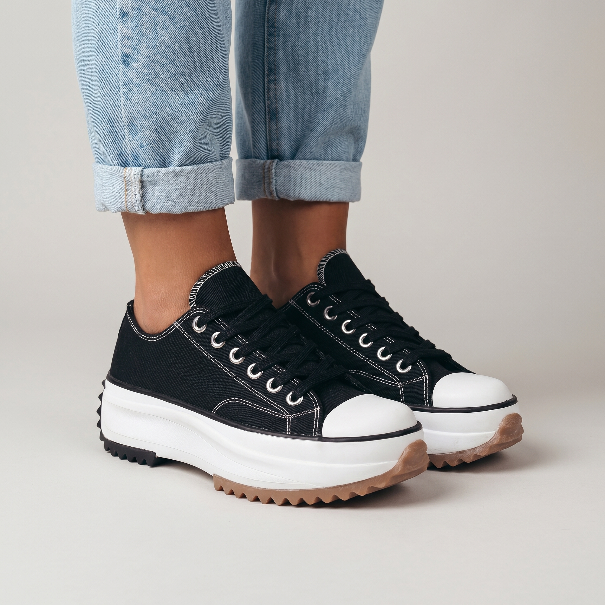 Women’s Breathable Walking Sneakers