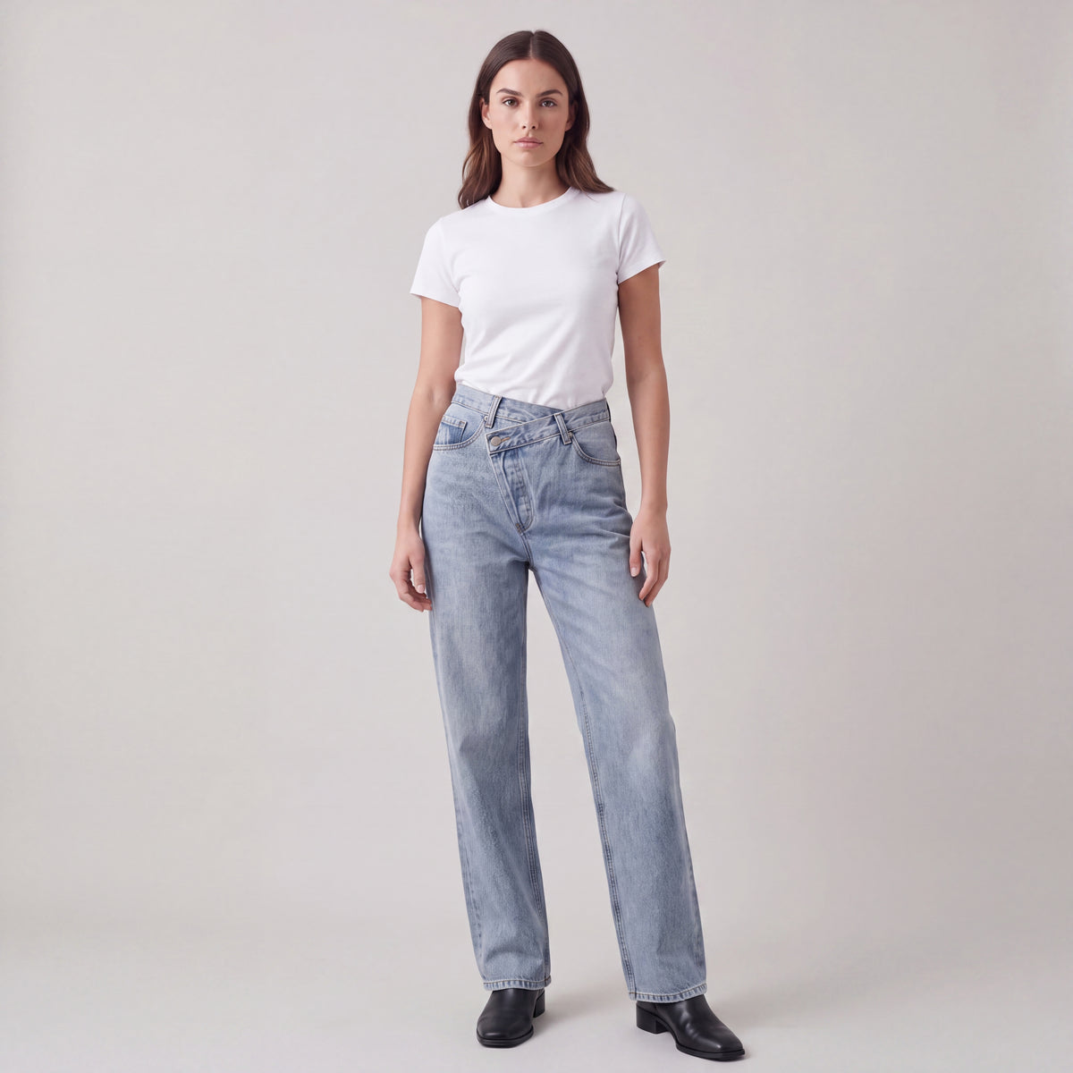 Women's Wide-Leg Jeans with Asymmetrical Crossed Waistband