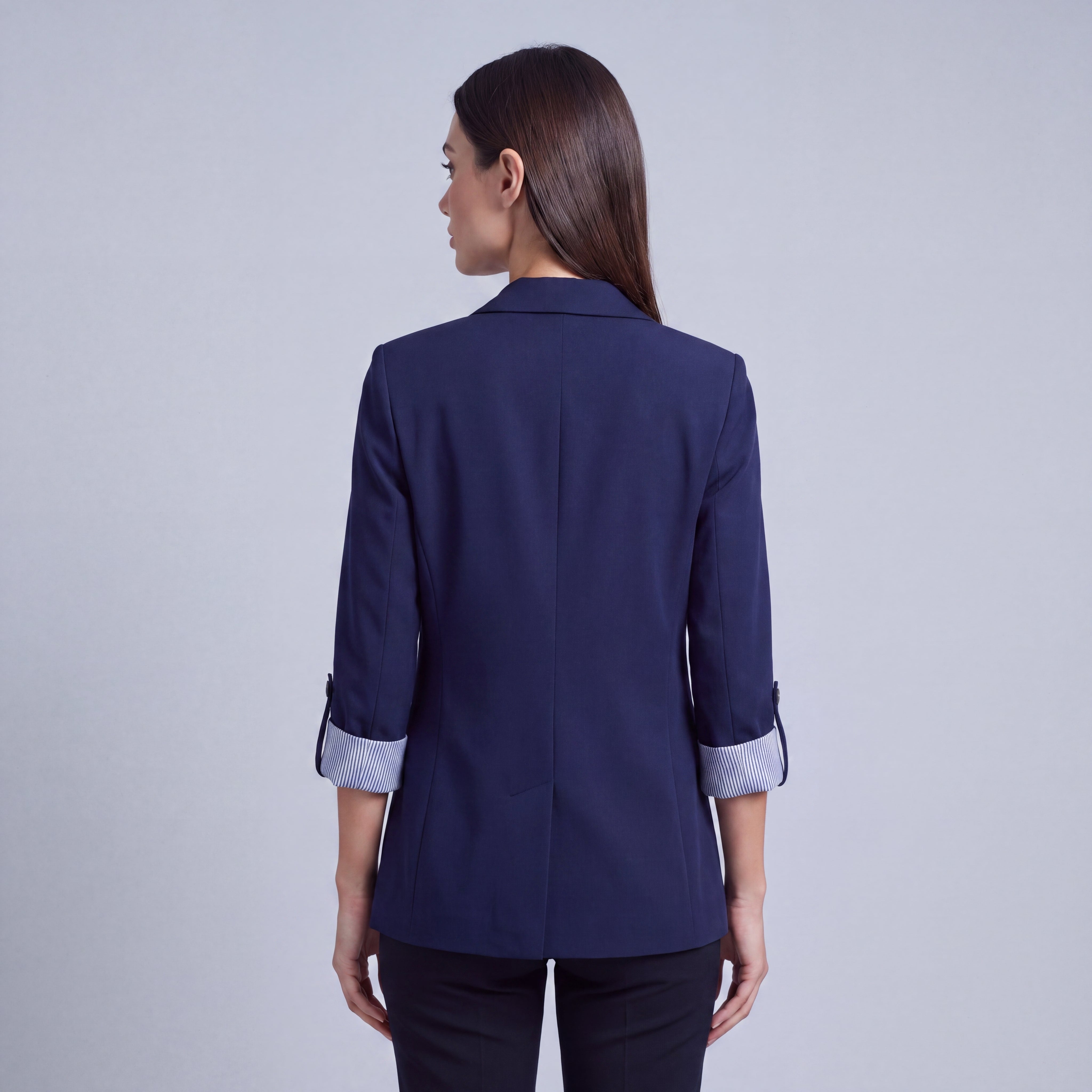 Elegant Women's Blazer with a Tailored Fit