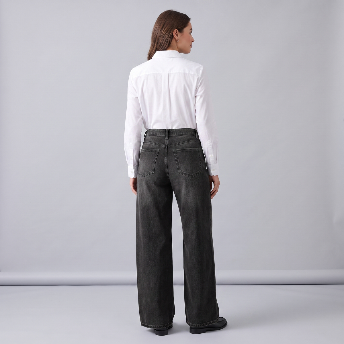 Black Jeans – High-Waisted Relaxed Wide-Leg Fit