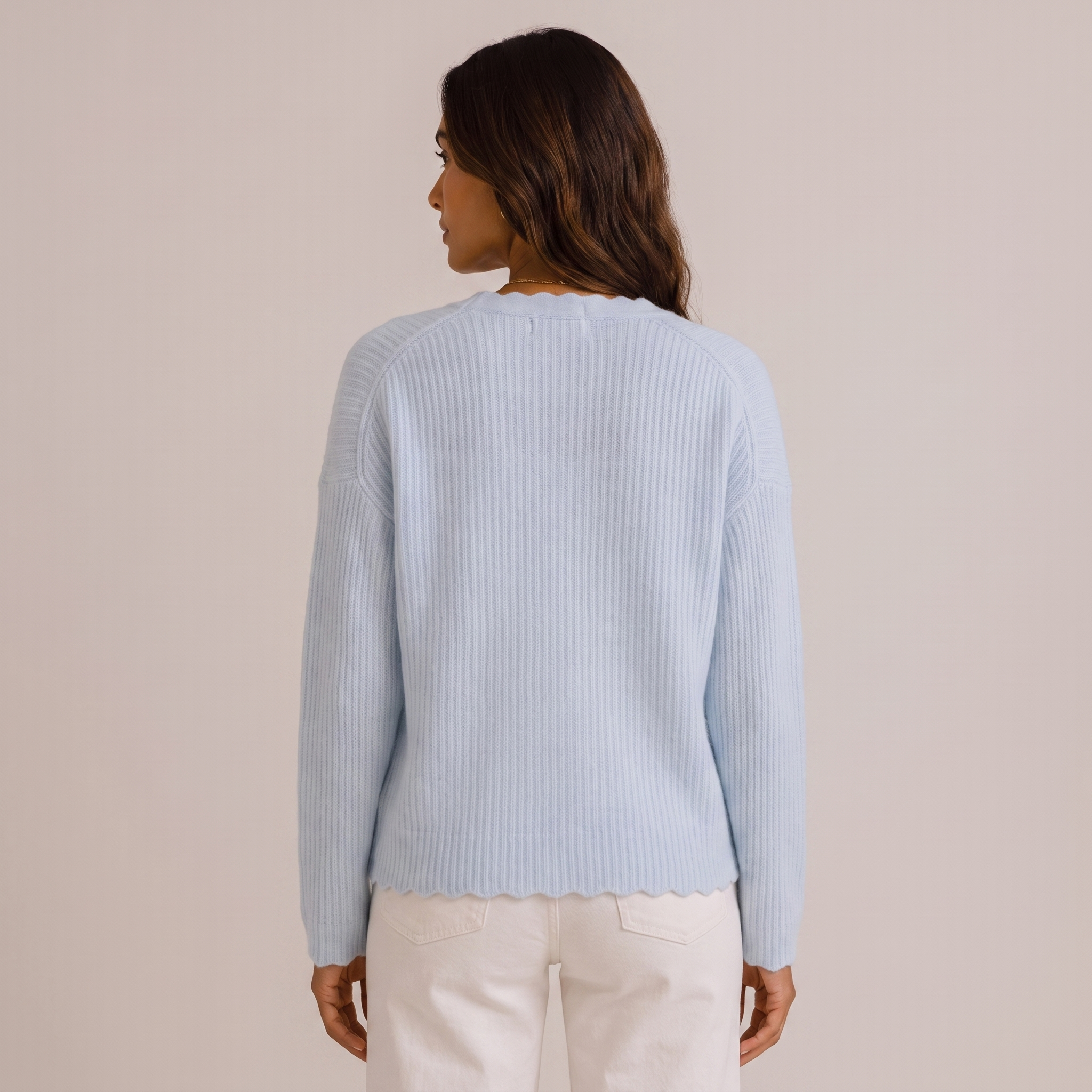 Women's Knitted Cardigan with Classic Collar and Buttons