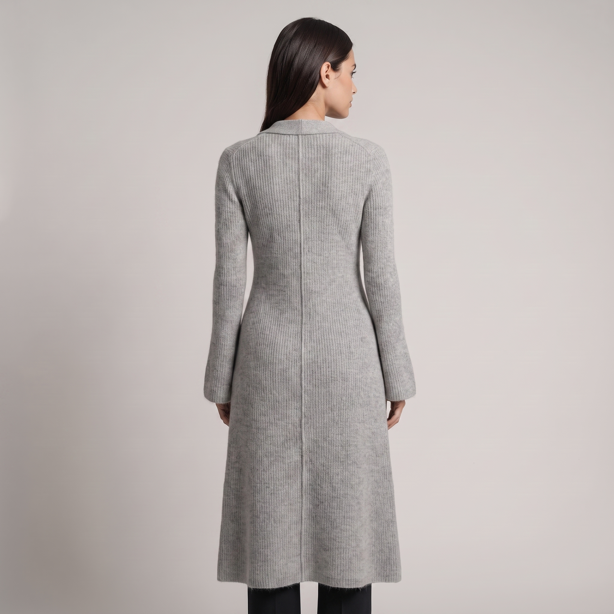 Women’s Long V-neck Cardigan in a Wool Blend