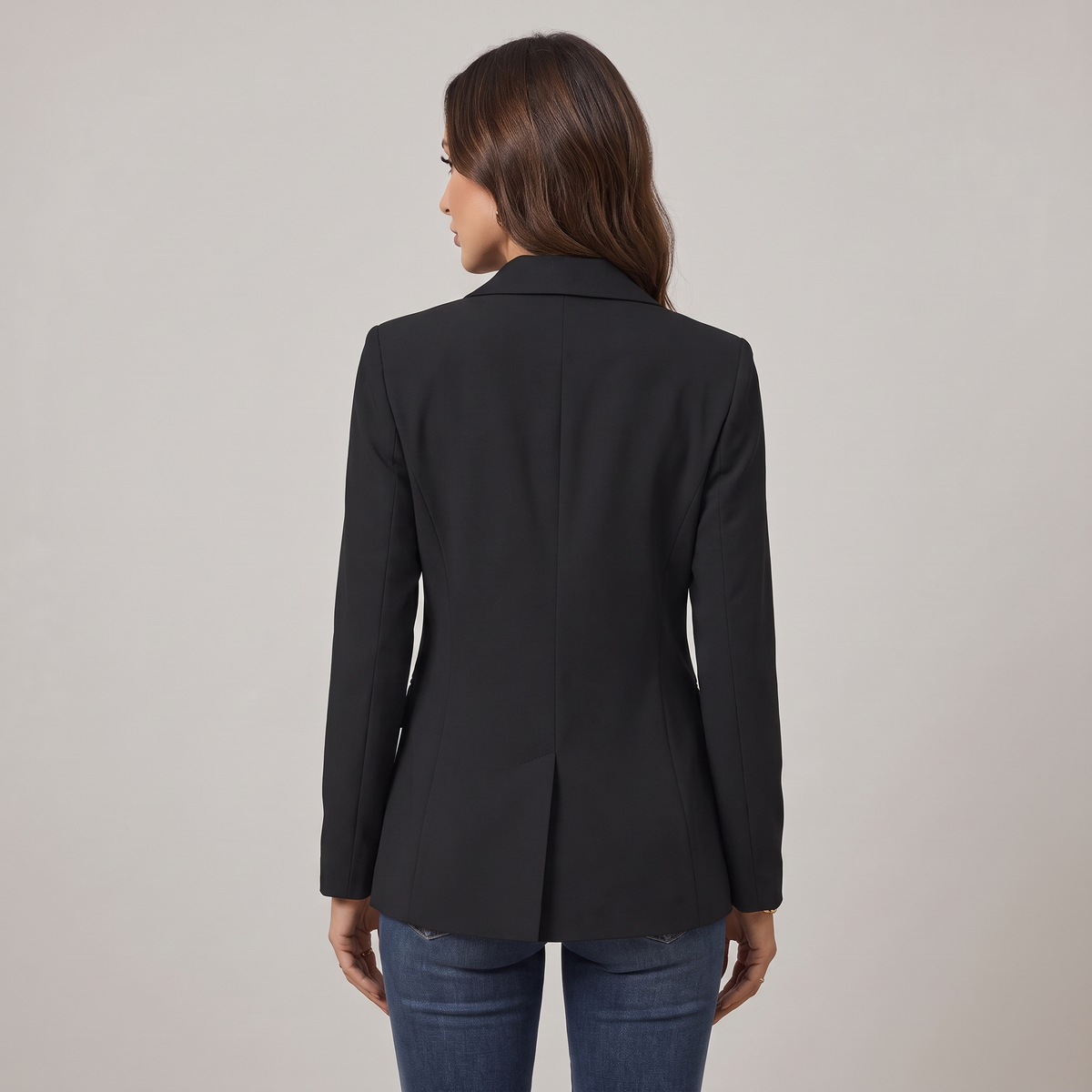 Elegant Tailored Blazer with Classic Lapels