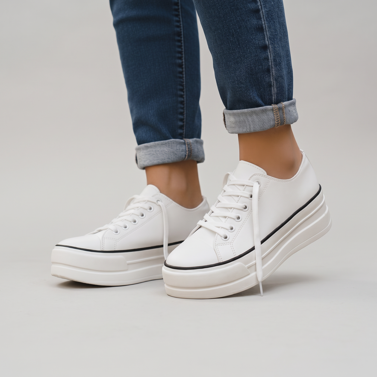 Women’s Orthopedic Platform Sneakers in Canvas Fabric